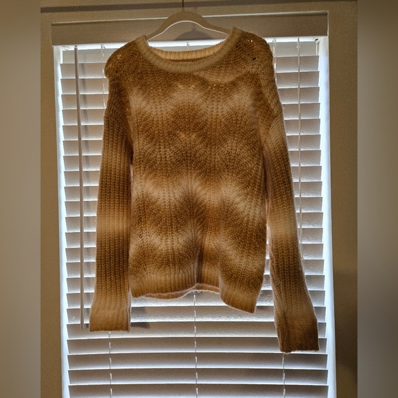Caslon Size M Caramel and Cream Zig Zag Sweater - Picture 2 of 7